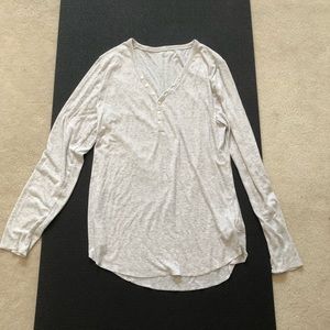 ⭐️ (3 for $30) GapBody Henley Tee